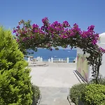 Yaz Yalıkavak