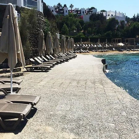 Ξενοδοχείο Yaz